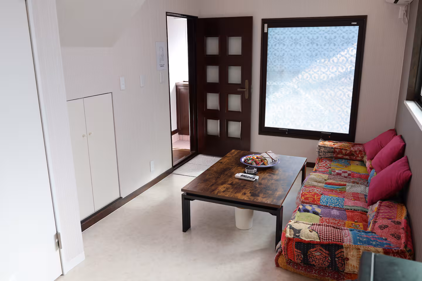 Aila House living room photo